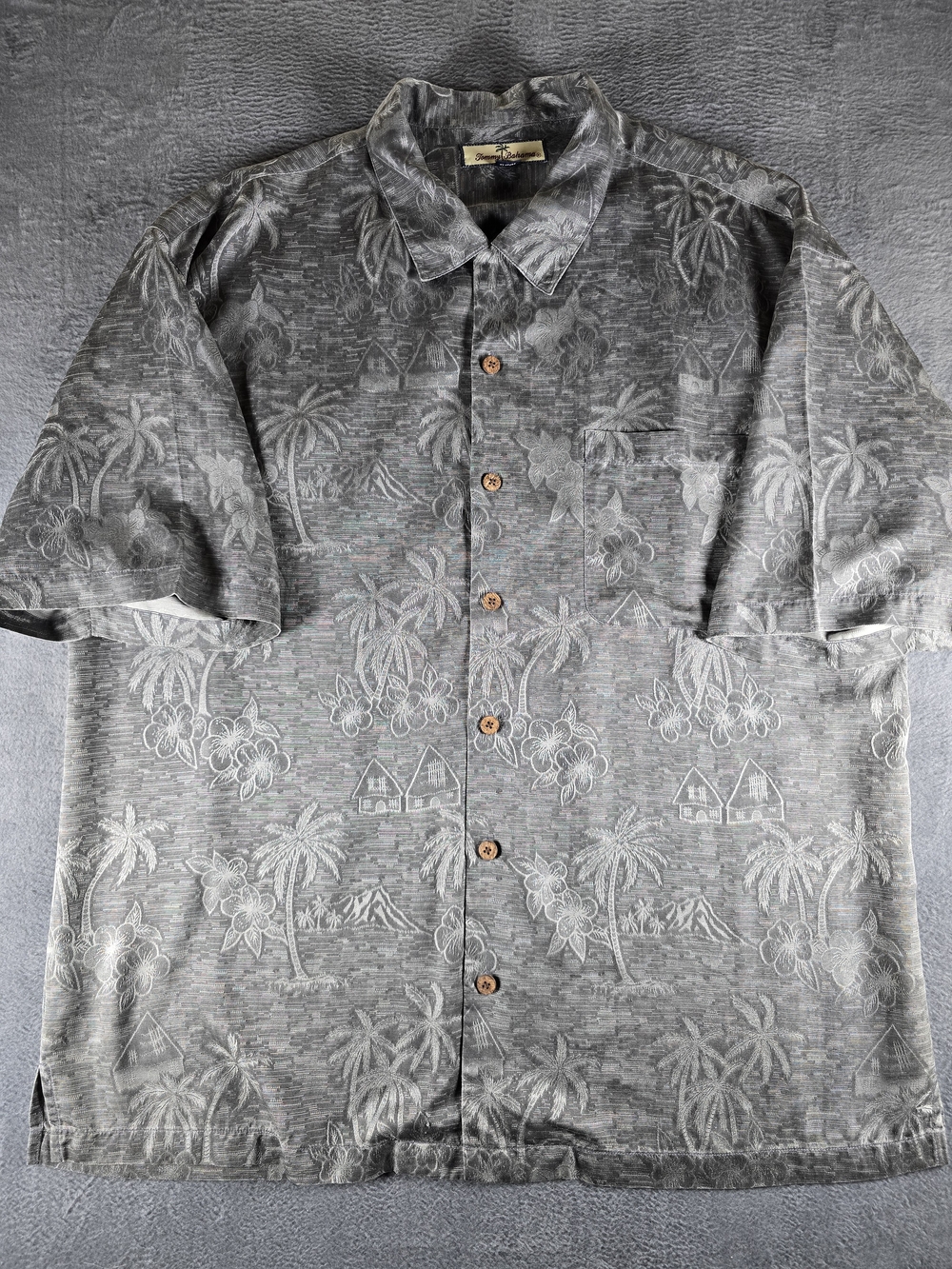Tommy Bahama Shirt XL 100% Silk Gray Tropical Palm Tree Beach Hut Hawaiian 26x31
